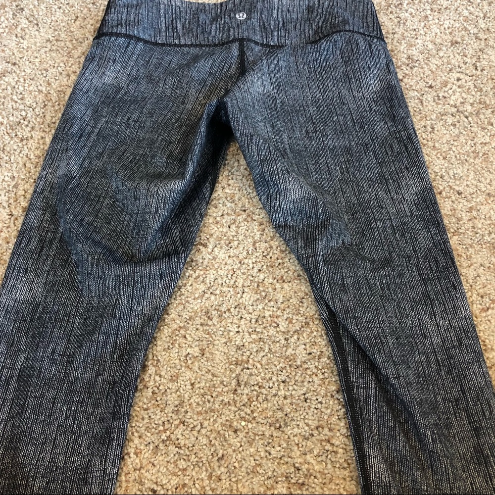 Lululemon crop leggings